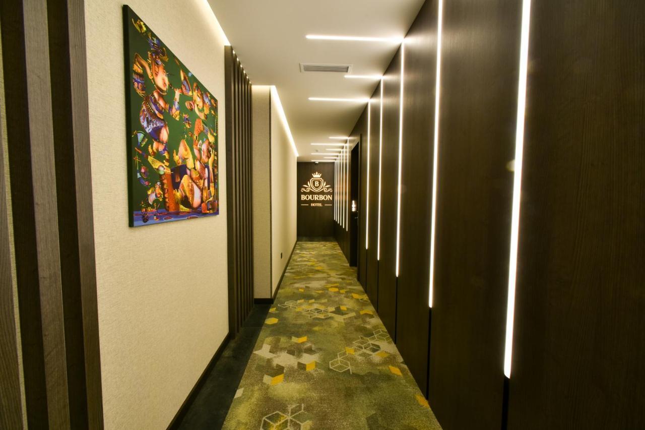 Bourbon Boutique Hotel Erivan Exterior foto
