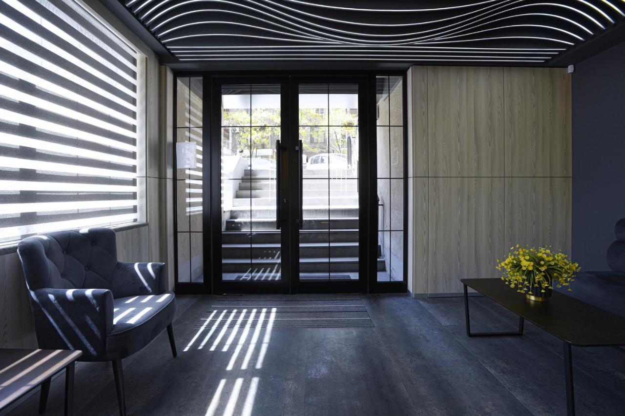 Bourbon Boutique Hotel Erivan Exterior foto